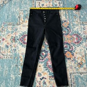 Old Navy- Rockstar- Extra High Rise - Super Skinny- Secret Slim Pockets